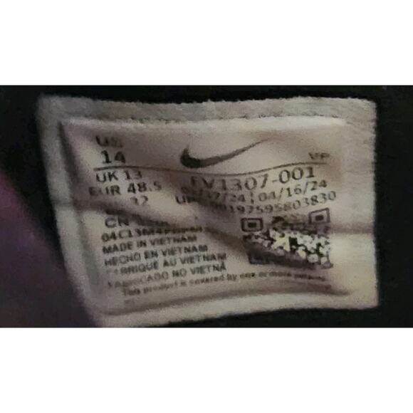 Nike Basketball Shoe Men\'s Black/White Lightly Used Signed Kevin Durant Sz 14 main image 8